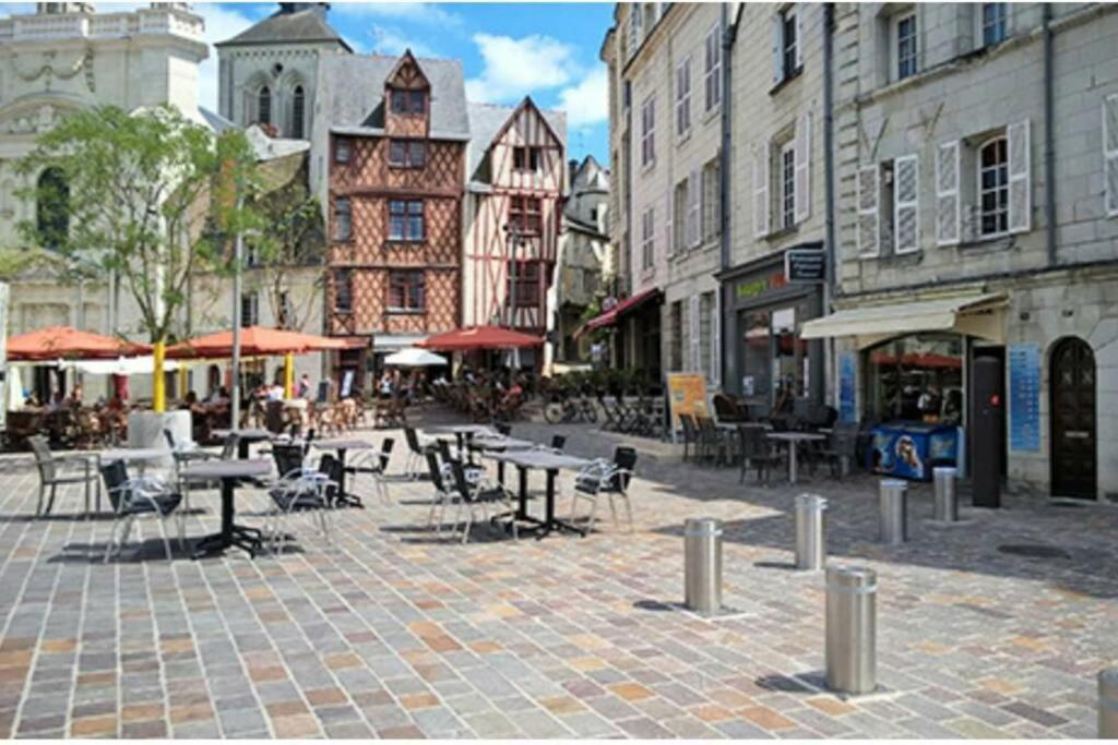 Bel Appartement 50M2 En Plein Centre De Saumur Exteriér fotografie